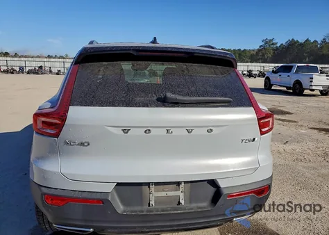 2020 Volvo Xc40 T5 R-Design из США, поврежденный, VIN YV4162UM8L2344371